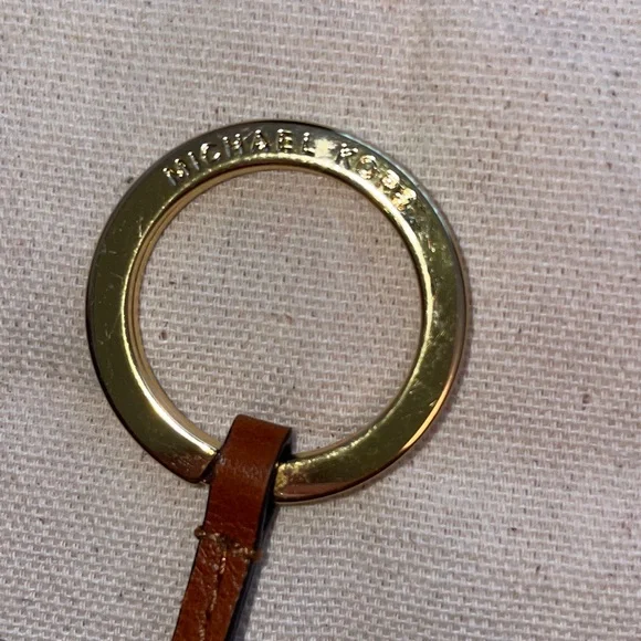 Michael Kors Coin Pouch Keyring NWOT. Brand new never used. DISCOUNTED SHIPPING! - Picture 7 of 8